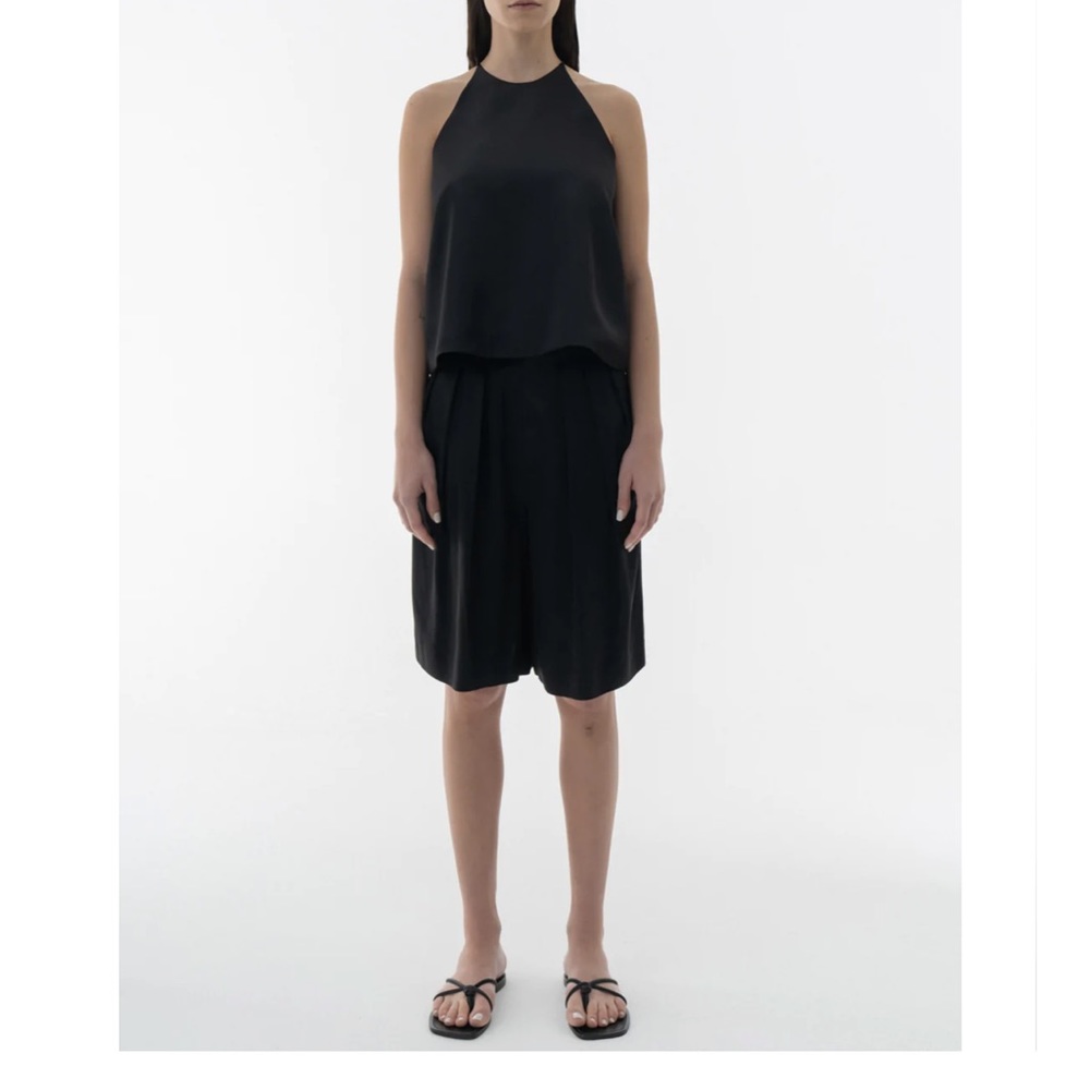 SATIN PLEATS HALF PANTS BLACK - LVIR - Sz S